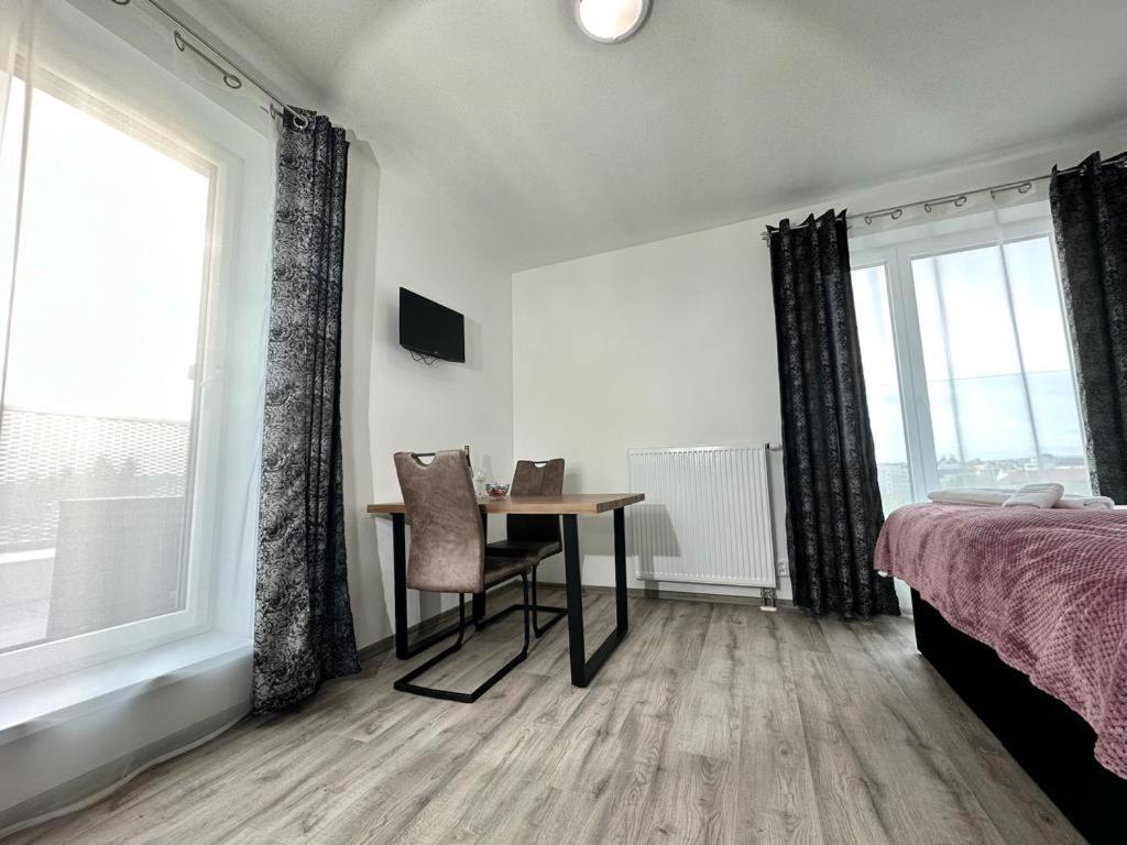 Sky Apartments 503 Пльзень Экстерьер фото